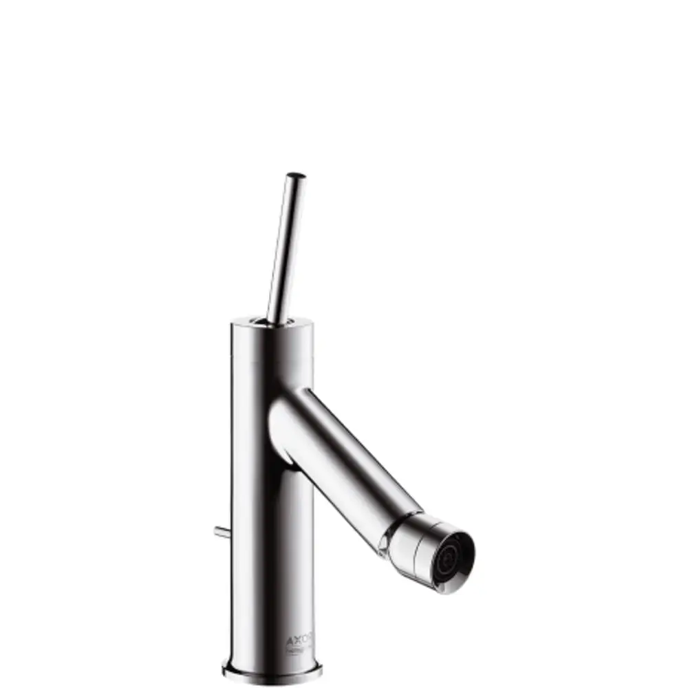 Ein AXOR Bidetmischer aus Chrom mit einem seitlichen Hebelgriff und einer Zugstangen-Ablaufgarnitur, in einem schlichten, modernen Design.